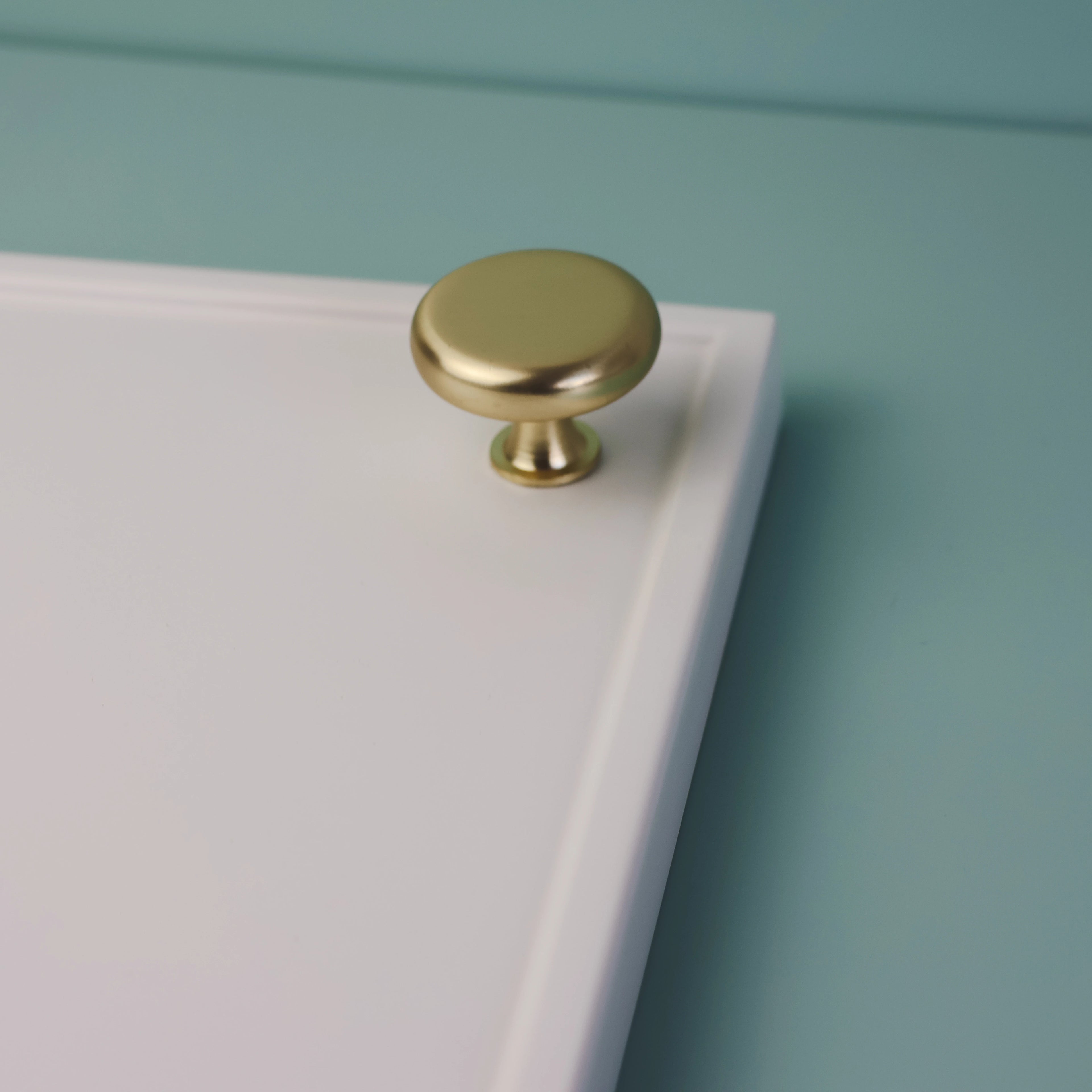 Melbourne Knob Brushed Brass