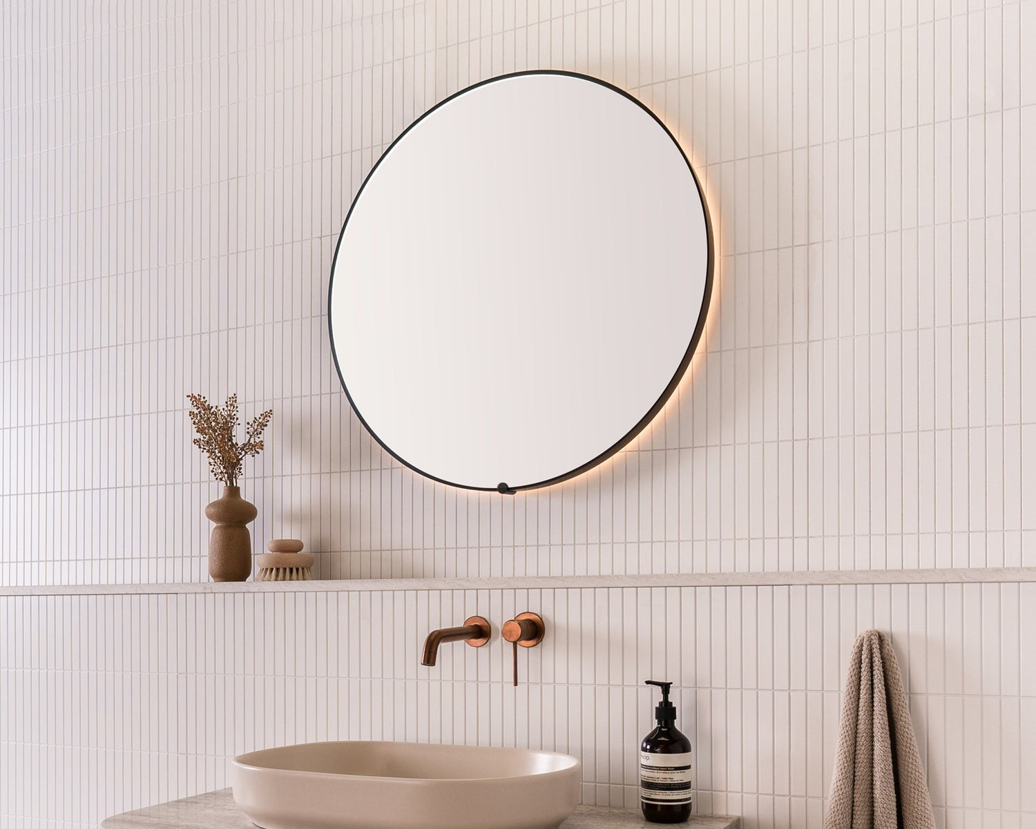 Sera Round Matte White
