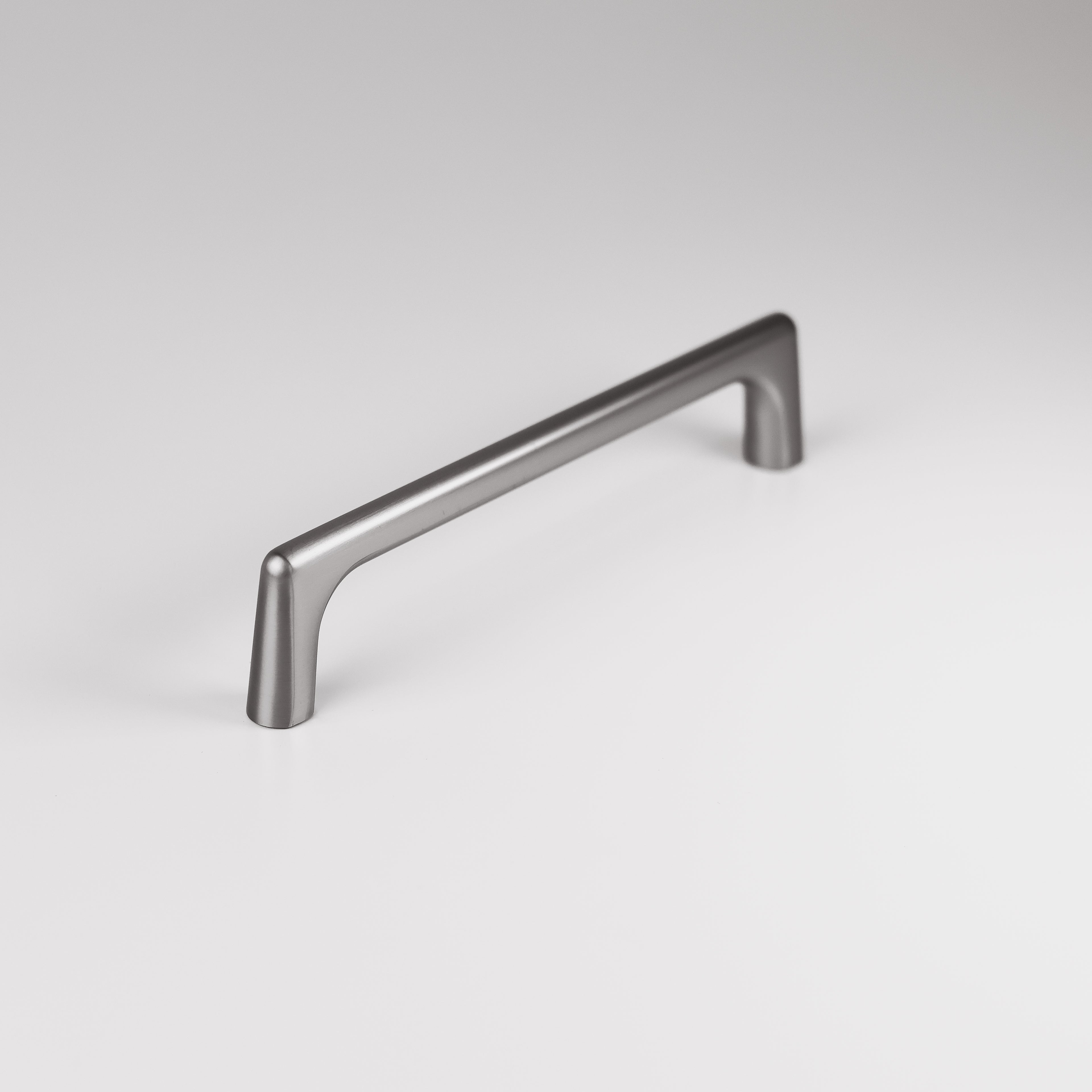 Darwin Handle 128mm - Brushed Nickel