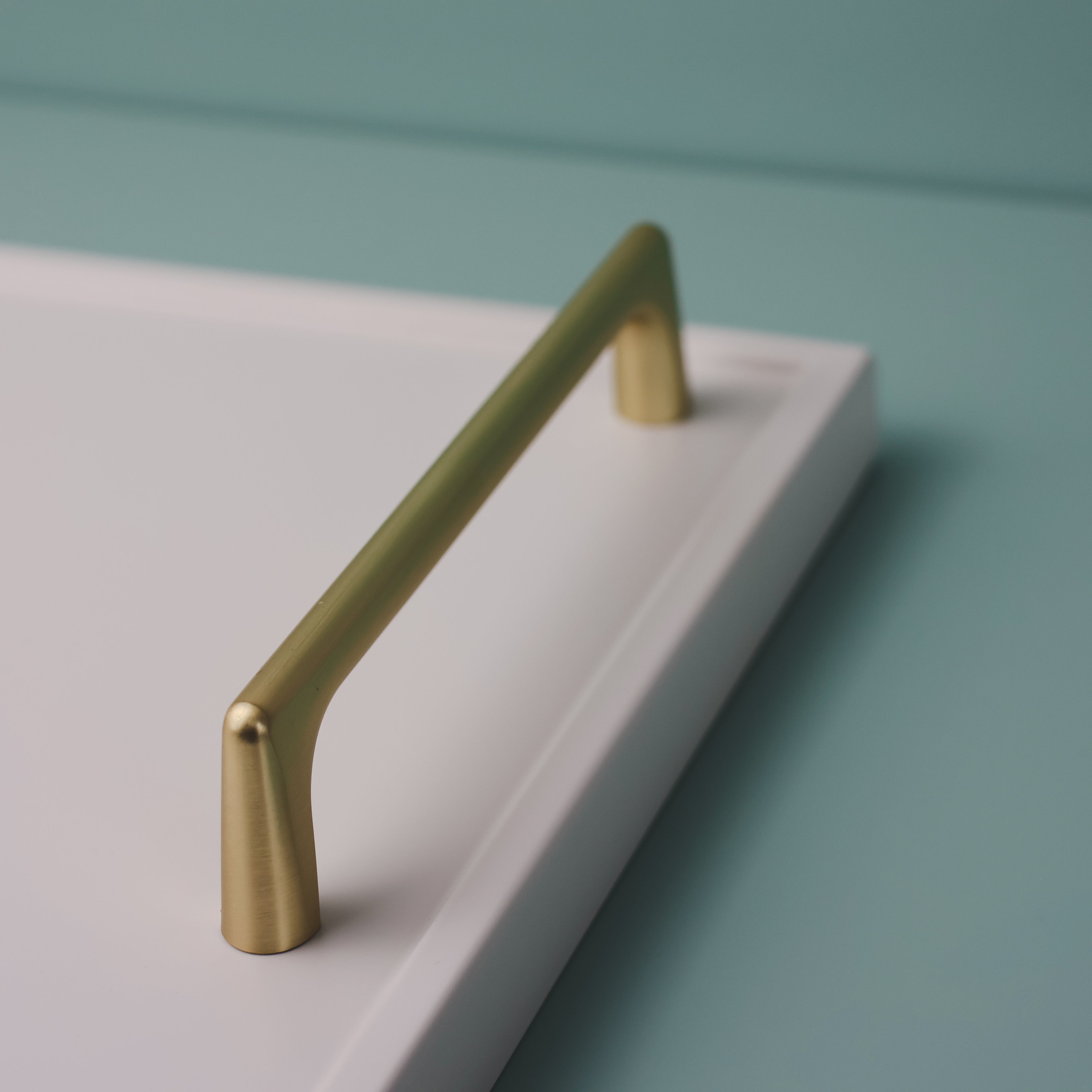 Darwin Handle 128mm - Brushed Brass