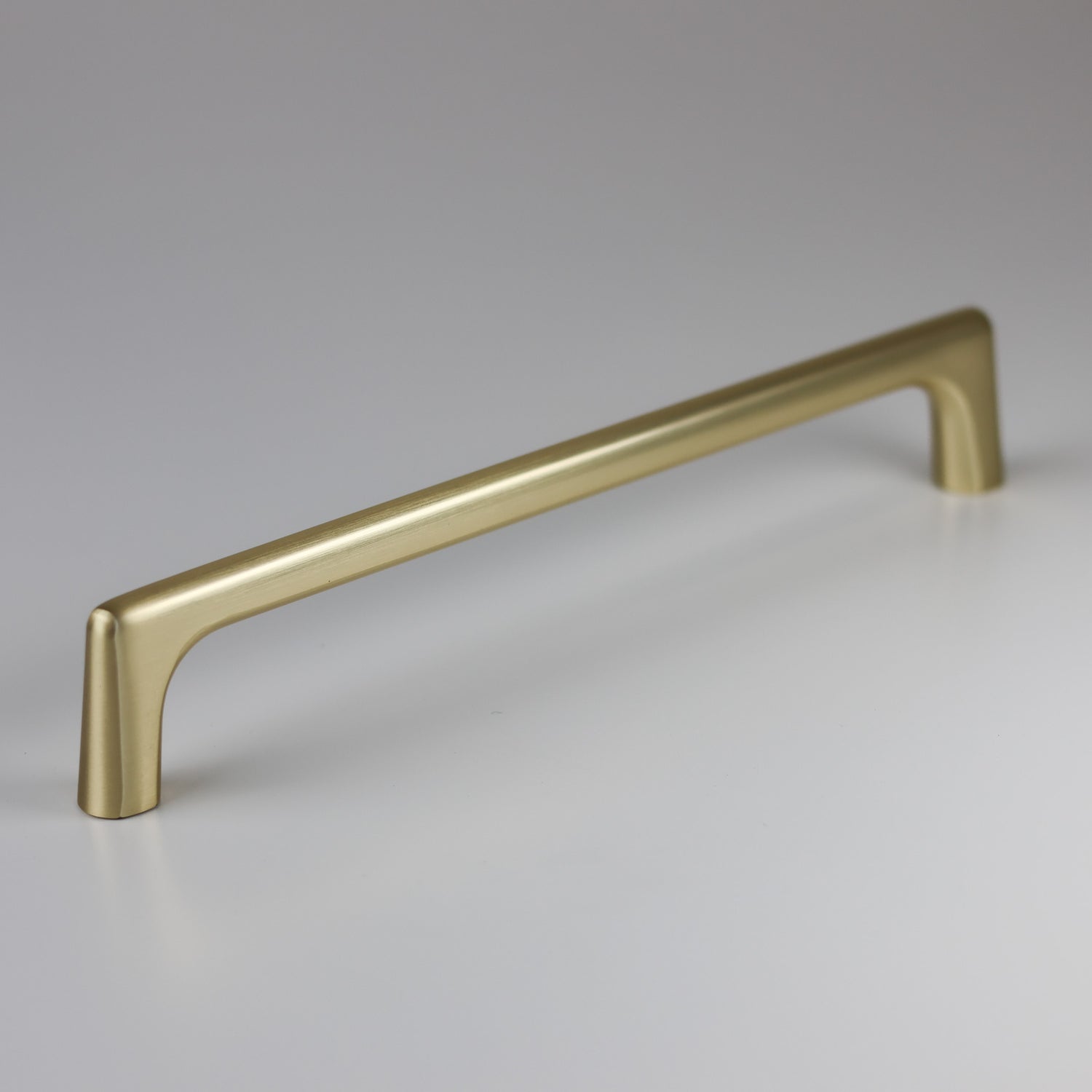 Darwin Handle 160mm - Brushed Brass